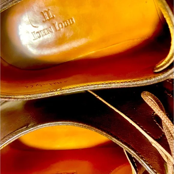 ***JOHN LOBB*** Size 7 US, 6.5 UK, EU 40.  Brown leather, durable & custom made - Picture 5 of 9